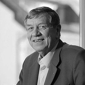 Dr. Erling Thom